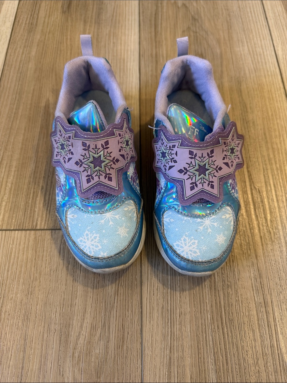 Girls Frozen Snowflake Light-Up Sneakers